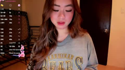 Snapshot of sweetlovepinay04 chatting on June 19, 5:06 pm Zoe online show from June 19, 5:06 pm