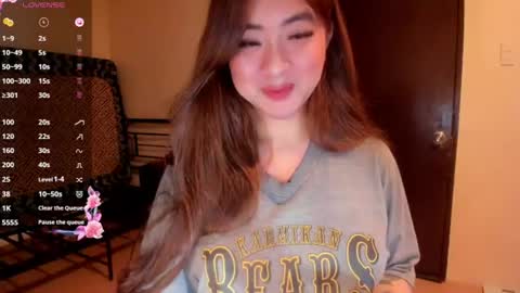 Snapshot of sweetlovepinay04 chatting on June 20, 5:27 pm Zoe online show from June 20, 5:27 pm