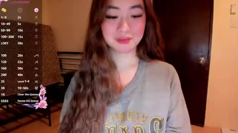 Snapshot of sweetlovepinay04 chatting on June 28, 5:02 am Zoe online show from June 28, 5:02 am