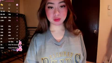 Snapshot of sweetlovepinay04 chatting on July 13, 4:04 am Zoe online show from July 13, 4:04 am