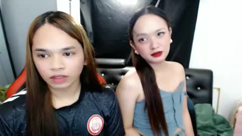 Snapshot of sweetlunarose chatting on April 13, 3:06 pm lilcherry online show from April 13, 3:06 pm