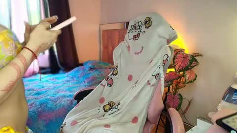 Snapshot of sweetlune chatting on June 17, 3:02 pm SweetLune online show from June 17, 3:02 pm