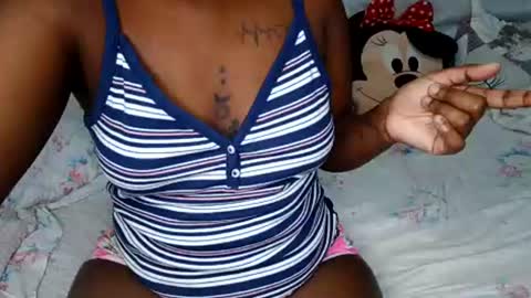 Snapshot of sweetmama_choco chatting on June 23, 10:19 pm sweetmama_choco online show from June 23, 10:19 pm