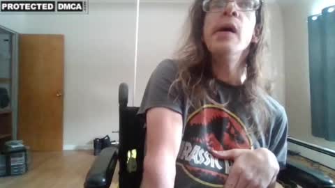 Snapshot of sweetman4u75 chatting on February 22, 5:24 pm Sweet Man online show from February 22, 5:24 pm