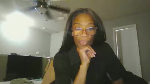 Snapshot of sweetness_cool chatting on May 3, 1:22 am sweetness_cool online show from May 3, 1:22 am