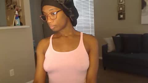 Snapshot of sweetness_cool chatting on June 6, 7:29 pm sweetness_cool online show from June 6, 7:29 pm