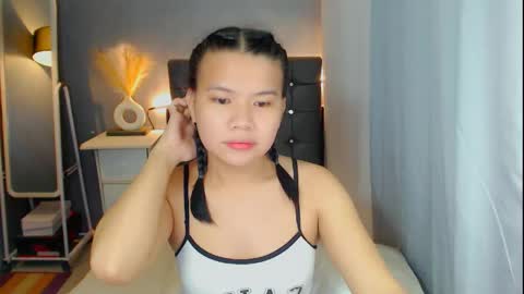 Snapshot of sweetnwildts chatting on April 19, 5:12 pm Ghena online show from April 19, 5:12 pm