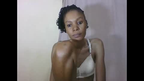 Snapshot of sweetpetite254 chatting on March 27, 1:33 am ESTHER online show from March 27, 1:33 am