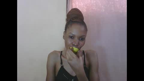 Snapshot of sweetpetite254 chatting on April 8, 6:46 am ESTHER online show from April 8, 6:46 am