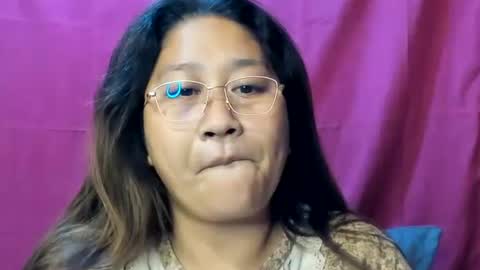 Snapshot of sweetpilipina88 chatting on December 14, 10:45 am MIA online show from December 14, 10:45 am