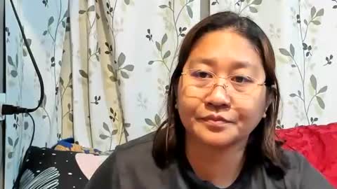 Snapshot of sweetpilipina88 chatting on November 20, 12:44 am MIA online show from November 20, 12:44 am