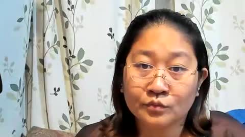 Snapshot of sweetpilipina88 chatting on December 3, 9:46 pm MIA online show from December 3, 9:46 pm