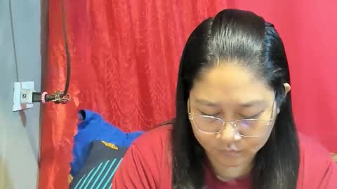 Snapshot of sweetpilipina88 chatting on May 5, 12:29 am MIA online show from May 5, 12:29 am