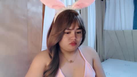 Snapshot of sweetprincess_athena chatting on November 1, 10:01 pm Princess Ella online show from November 1, 10:01 pm