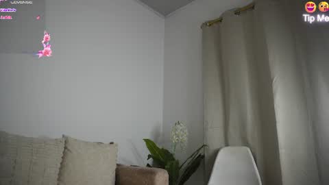 Snapshot of sweetpussyhot_ chatting on July 10, 9:23 am Hello Welcome Im here from WEDNESDAY to SUNDAY 430am to 830am and 3 to 7 timeMONDAY and TUESDAY i rest online show from July 10, 9:23 am