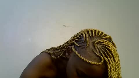 Lilly online show from April 11, 9:41 pm