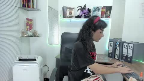 sweetsamy39715 online show from January 8, 7:34 pm