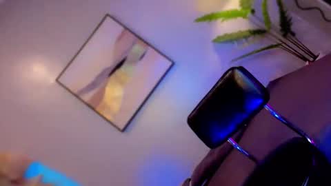 keana online show from February 6, 9:01 am