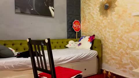 SweetScribe online show from February 23, 8:28 am