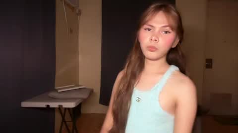Snapshot of sweetsexy_andrea chatting on August 5, 9:45 am sweetsexy_andrea online show from August 5, 9:45 am