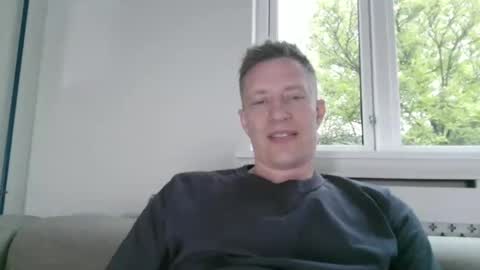 Snapshot of sweetsinner83 chatting on May 18, 6:14 pm sweetsinner83 online show from May 18, 6:14 pm