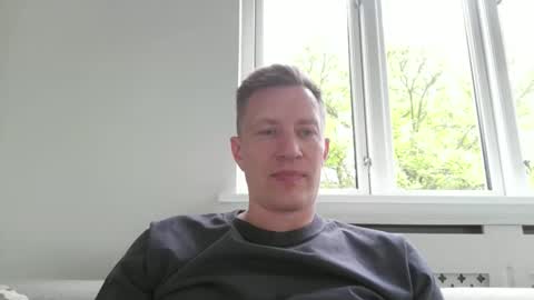 Snapshot of sweetsinner83 chatting on May 20, 6:47 pm sweetsinner83 online show from May 20, 6:47 pm