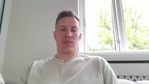 Snapshot of sweetsinner83 chatting on May 21, 6:37 pm sweetsinner83 online show from May 21, 6:37 pm