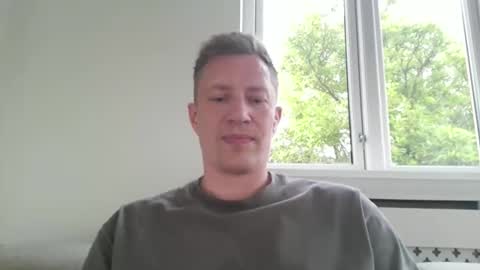 Snapshot of sweetsinner83 chatting on May 27, 7:11 pm sweetsinner83 online show from May 27, 7:11 pm