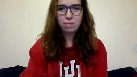 Snapshot of sweetsocalgirl chatting on March 5, 6:33 am sweetsocalgirl online show from March 5, 6:33 am