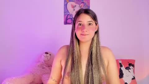 Snapshot of sweetsofi_12 chatting on June 24, 8:41 pm Sofia sweet online show from June 24, 8:41 pm