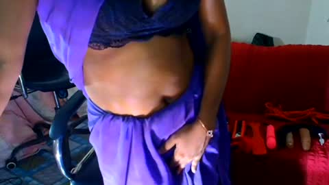 Snapshot of sweetsour18 chatting on July 20, 12:58 am SweetSour online show from July 20, 12:58 am