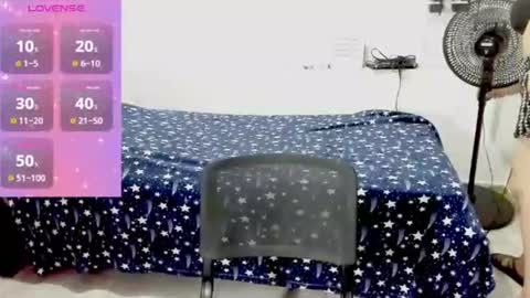 Snapshot of sweetsquirtx23 chatting on July 13, 9:06 pm lili online show from July 13, 9:06 pm