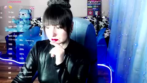 Snapshot of sweetsunnymila chatting on December 5, 10:55 am HelloI amShy Charming Mila-Nice to meet you and Welcome I am not a nude model  Sometimes a smile is all that we need online show from December 5, 10:55 am