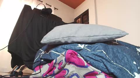 dulce online show from October 24, 2:57 pm