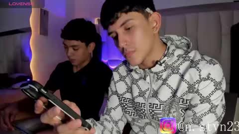 Snapshot of sweett_candy2 chatting on May 2, 12:59 am sweett_candy2 online show from May 2, 12:59 am