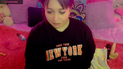 Snapshot of sweett_martina chatting on February 10, 8:09 am martina online show from February 10, 8:09 am