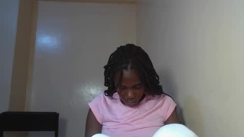 sweett_maya online show from March 3, 4:29 am