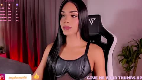 Snapshot of sweett_shinexx chatting on May 21, 8:21 am angel online show from May 21, 8:21 am