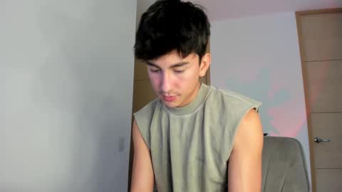 Andy  online show from October 6, 5:43 pm