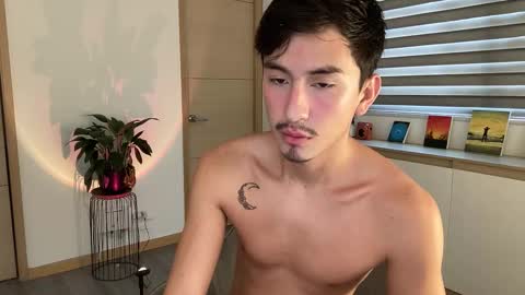 Andy  online show from October 18, 5:35 pm