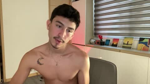 Andy  online show from December 14, 9:19 pm