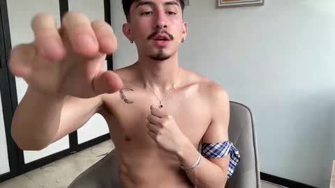 Andy  online show from February 12, 6:03 pm