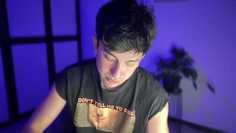 Snapshot of sweettaaron chatting on April 26, 1:14 am Andy online show from April 26, 1:14 am
