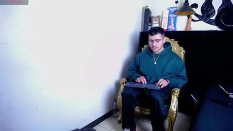Snapshot of sweettguy_ chatting on June 28, 12:33 pm Jei online show from June 28, 12:33 pm