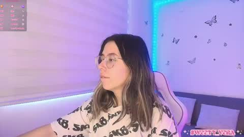 Snapshot of sweettvera_ chatting on May 4, 12:34 pm Veronica Independent Model online show from May 4, 12:34 pm