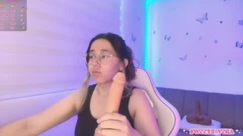 Snapshot of sweettvera_ chatting on June 3, 2:33 pm Veronica Independent Model online show from June 3, 2:33 pm