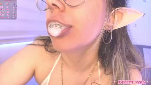 Snapshot of sweettvera_ chatting on July 13, 2:09 pm Veronica Independent Model online show from July 13, 2:09 pm