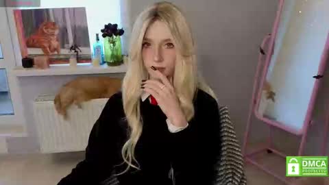 Elis  a little vacation Ill be here Saturday my schedules in bio online show from March 20, 7:24 am