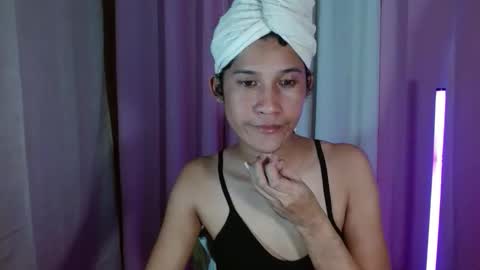 sweetvictoria2000 online show from November 8, 11:10 am