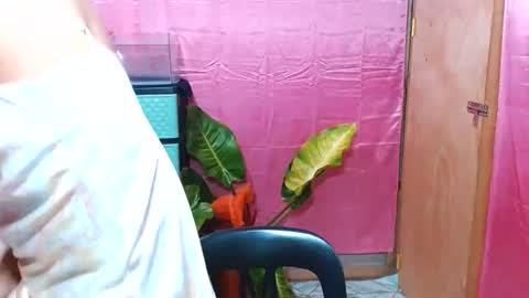 Snapshot of sweetvictoria2000 chatting on June 29, 2:39 pm sweetvictoria2000 online show from June 29, 2:39 pm